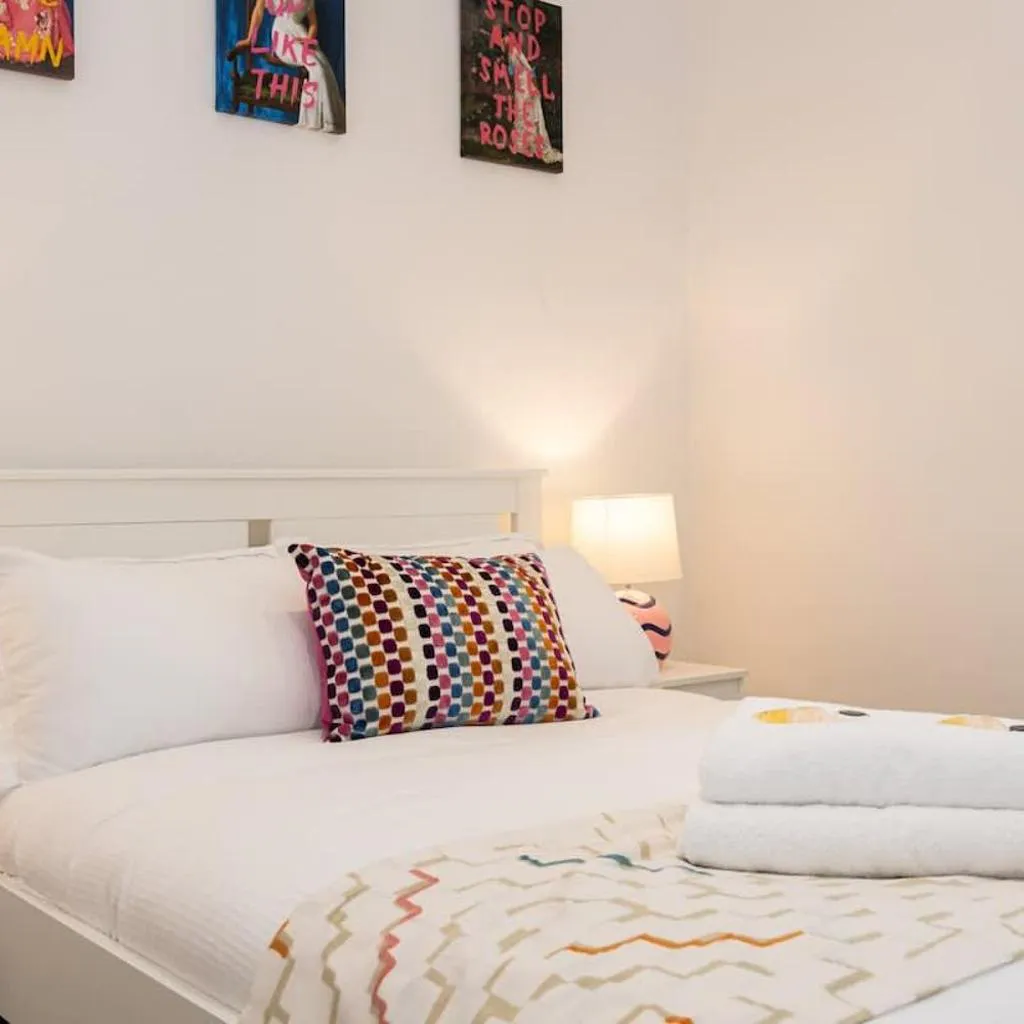 Photograph of Stylish Didsbury Apartment - Walk to Train Station