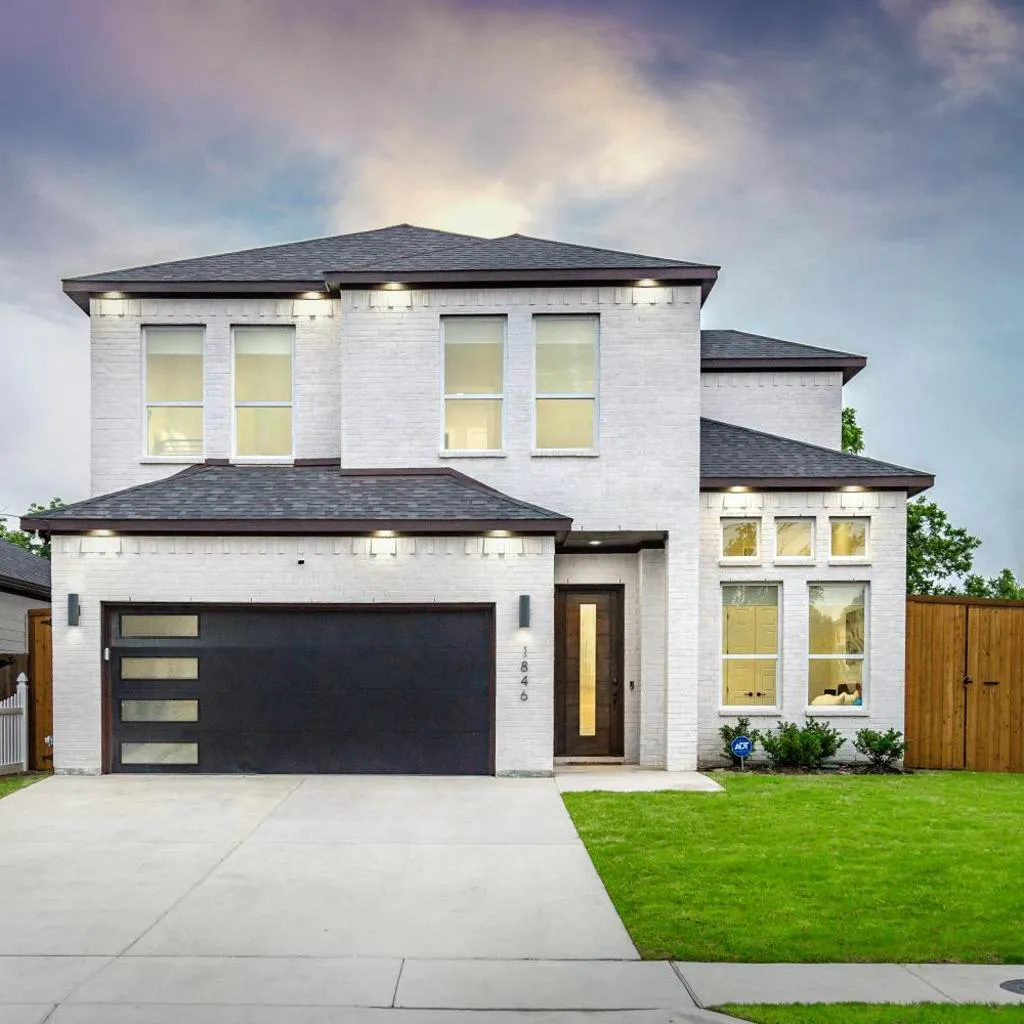 Photograph of Spectacular 4BRs Home in Downtown Dallas