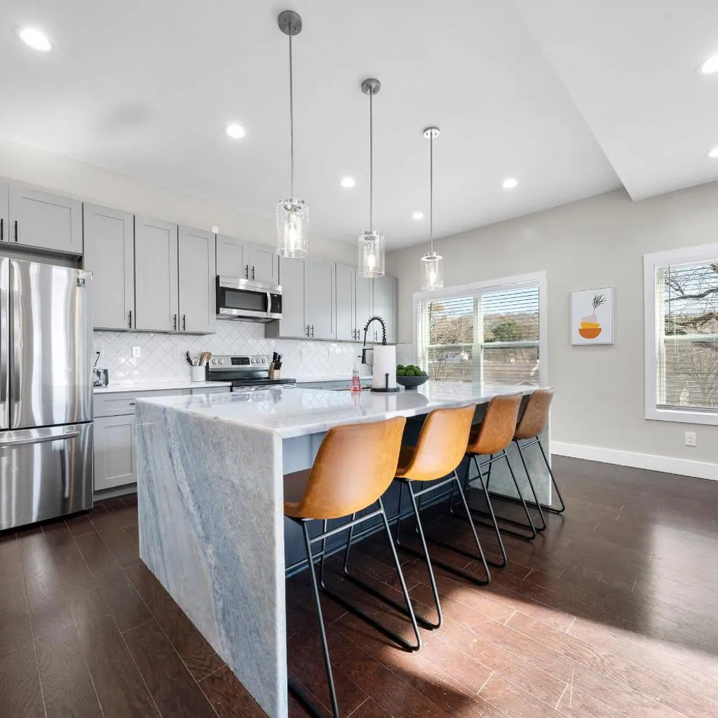 Photograph of Family Friendly New Luxury Home Centrally located