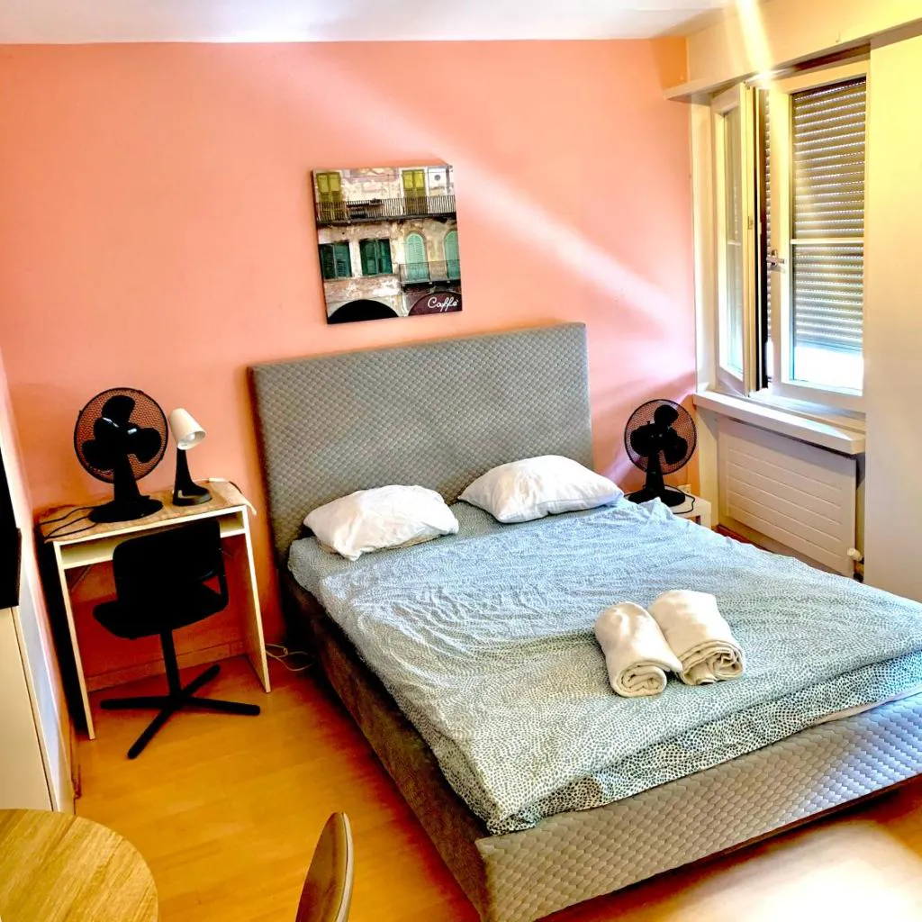 Photograph of New Studio in the Center of Zurich Old Town Muhlegasse - Self Checkin