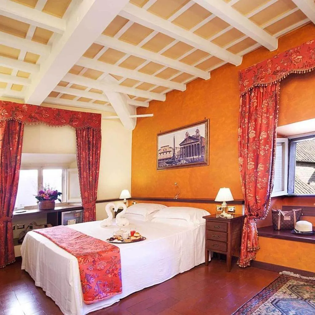 Photograph of Pantheon Inn