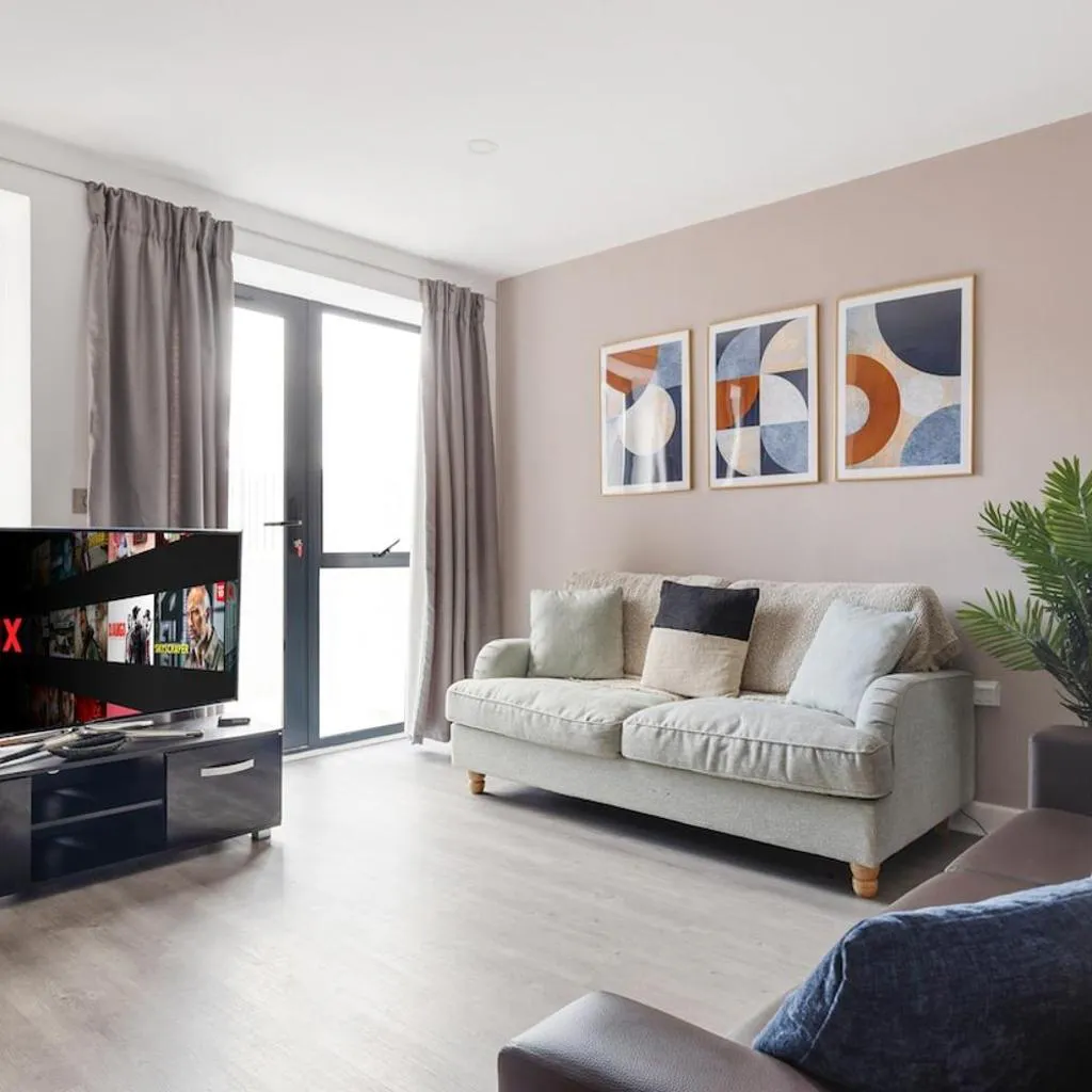 Photograph of Spacious 3-Bed Home Near ExCeL London