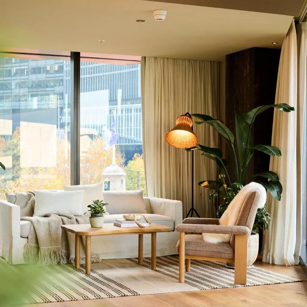 Photograph of 1 Hotel Melbourne