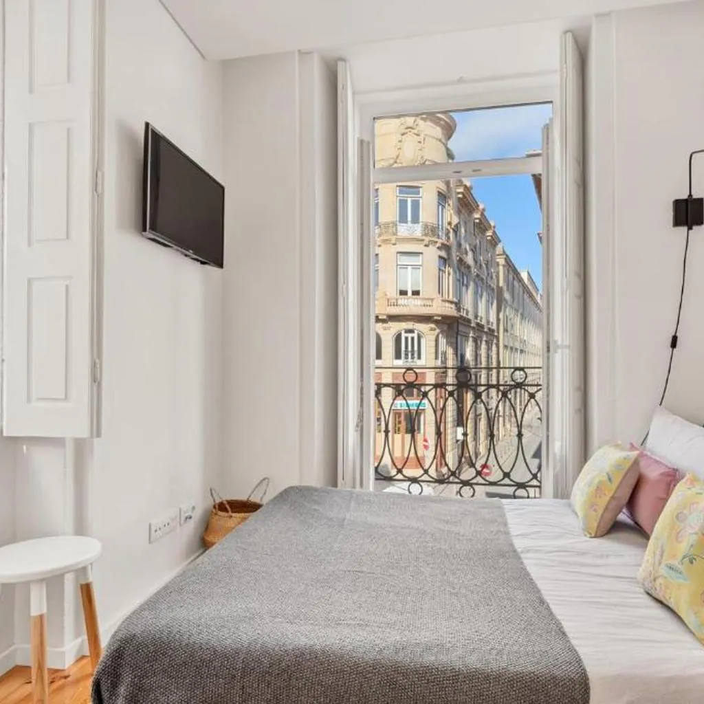 Photograph of Host Wise - Lovely Shinny Flats with Balcony - Clerigos
