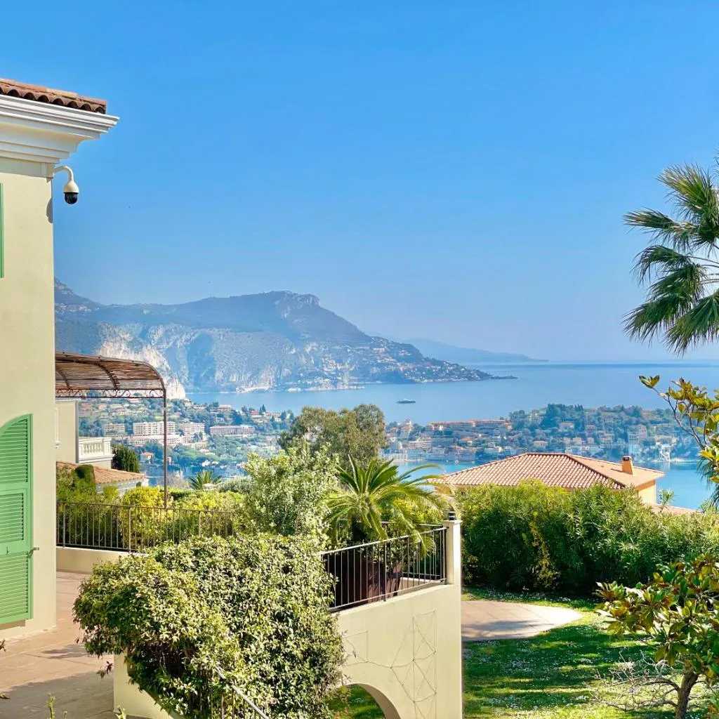 Photograph of Magnifique villa avec vue imprenable