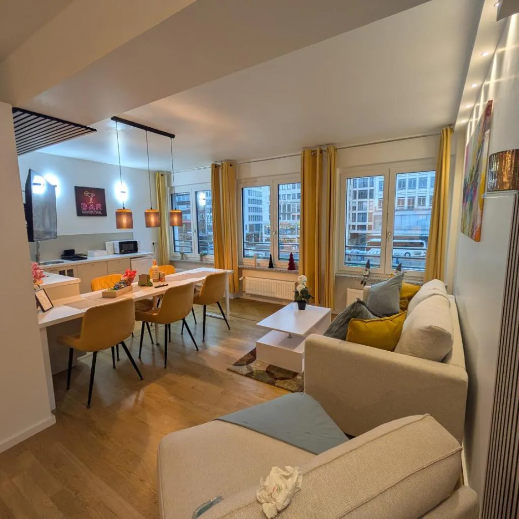 Photograph of Munich Top Place direkt am Karlsplatz - Stachus 70 qm mit 2 Schlafzimmer Apartment Mila