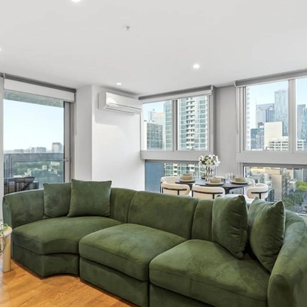 Photograph of Elegant 3BR CBD Apt, Pool Gym, Skyline City Views, Near Marvel Stadium