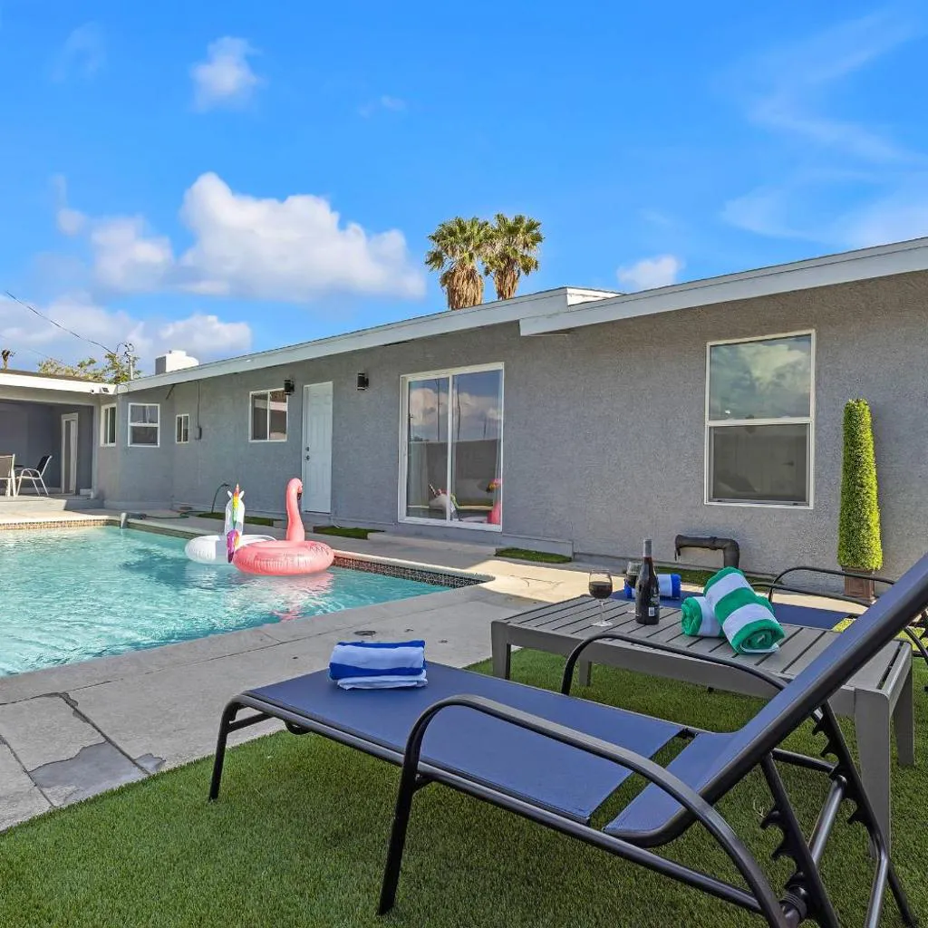 Photograph of Vegas Hillcrest Oasis, Private Pool and 5BR