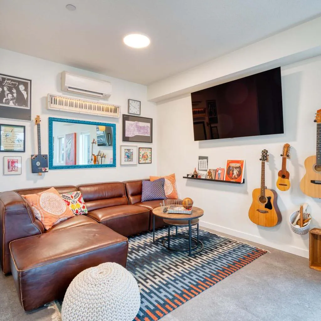 Photograph of Luxury Penthouse - Rooftop Deck - 3BR - AC