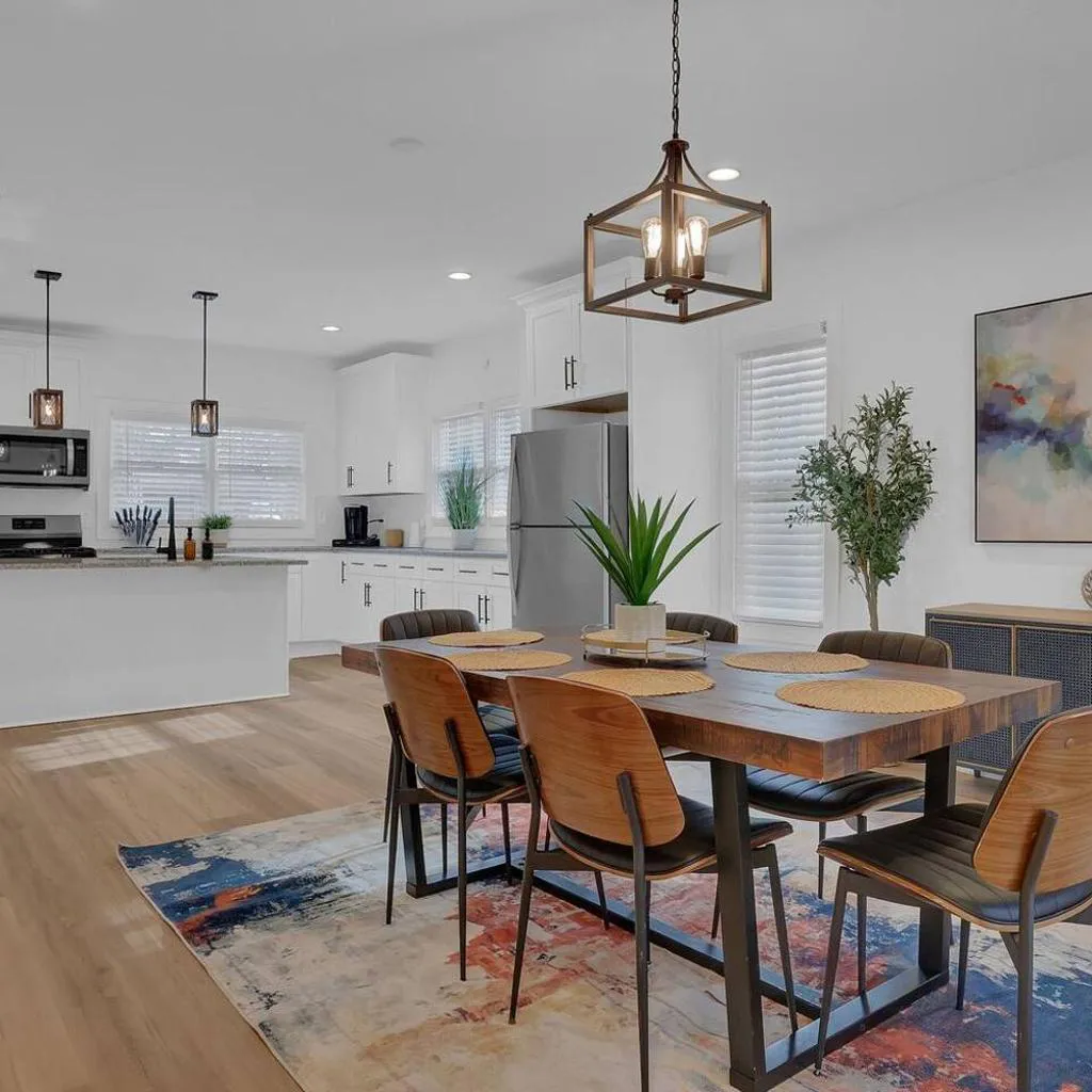 Photograph of Newly Renovated 4BR in AtlantaOpen,Mins to Dwtn