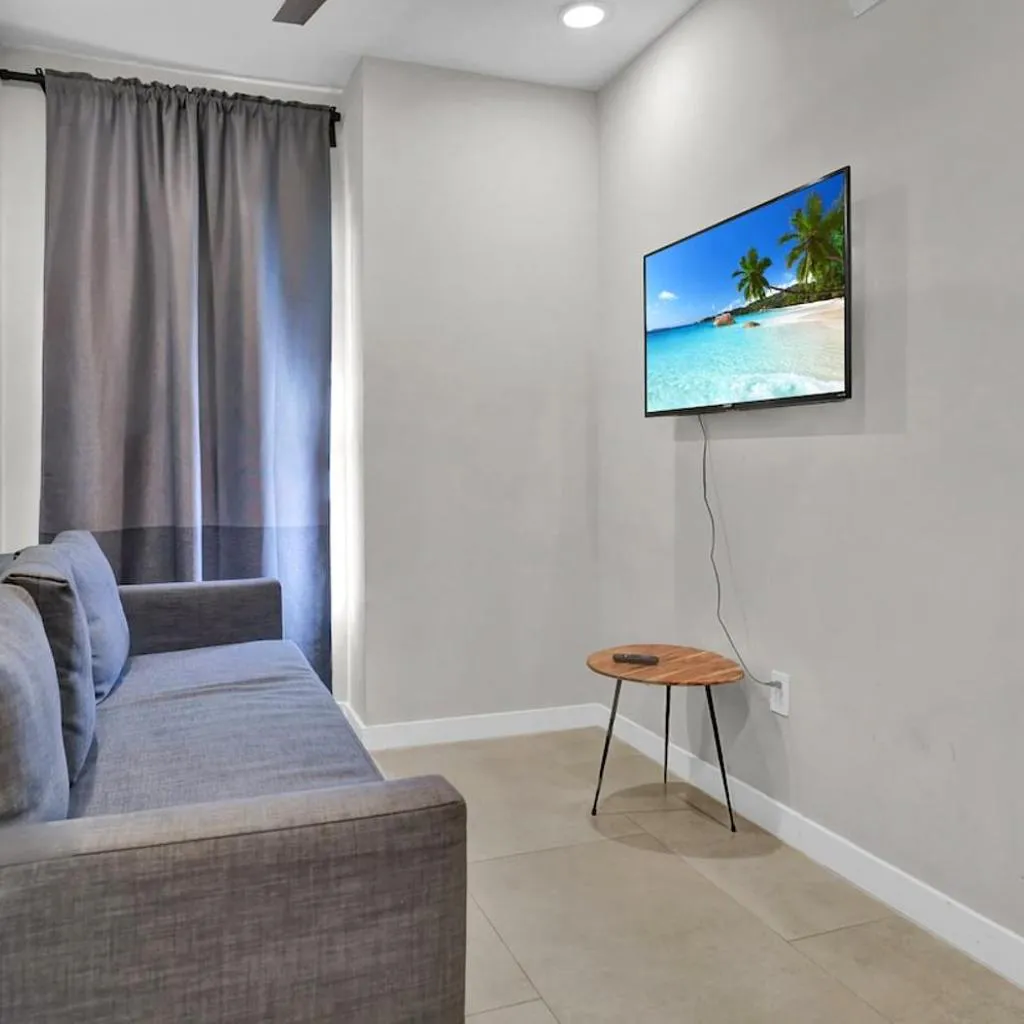 Photograph of Miami Flats - Self Check-in and 1 Free Parking