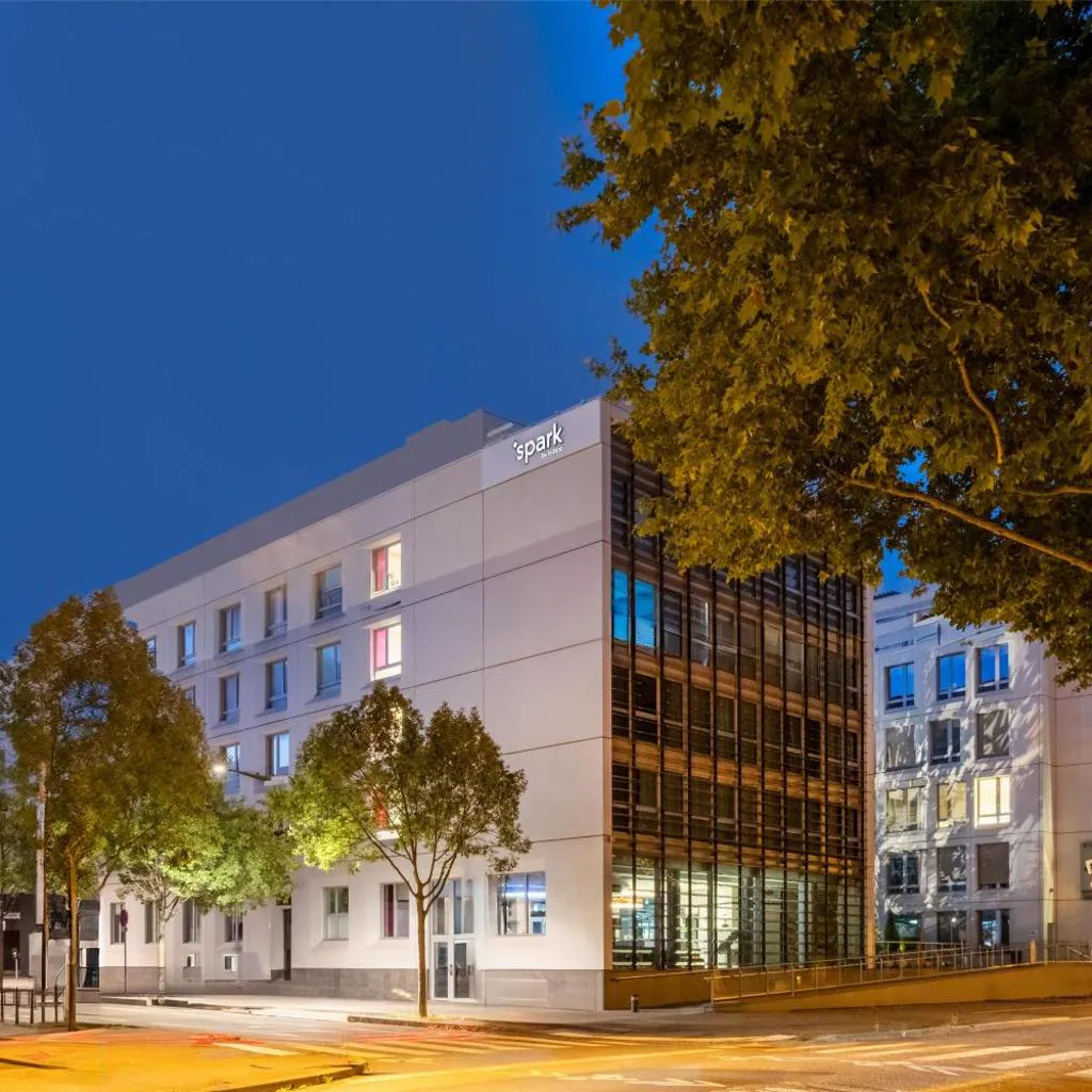 Photograph of Spark by Hilton Lyon Ouest