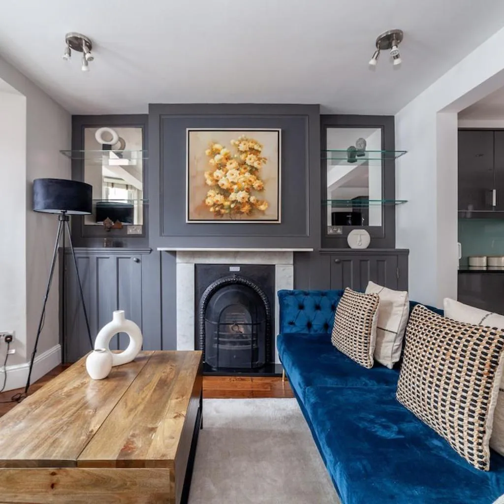 Photograph of Boutique London Townhouse 5 Bedrooms