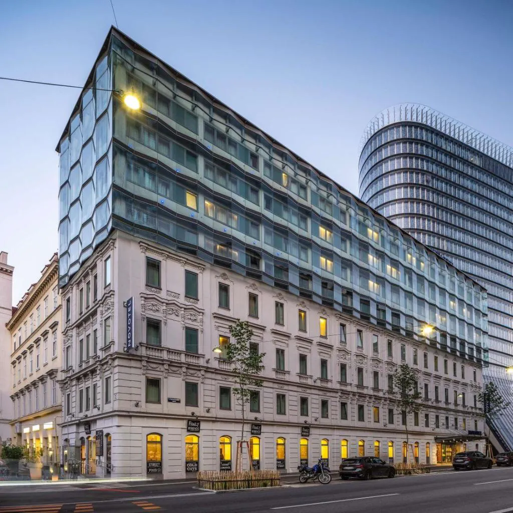 Photograph of Novotel Wien City