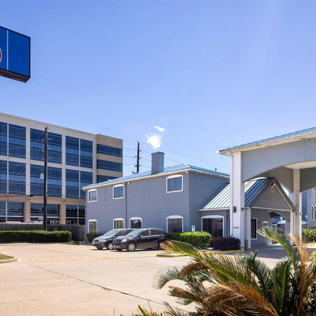 Photograph of Motel 6 Houston, TX - I-10 West