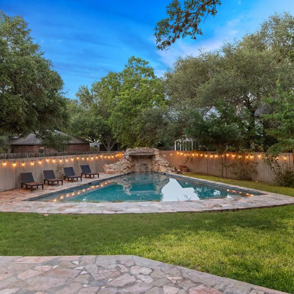 Photograph of Spurs Game Room, Resort Pool, Centrally located