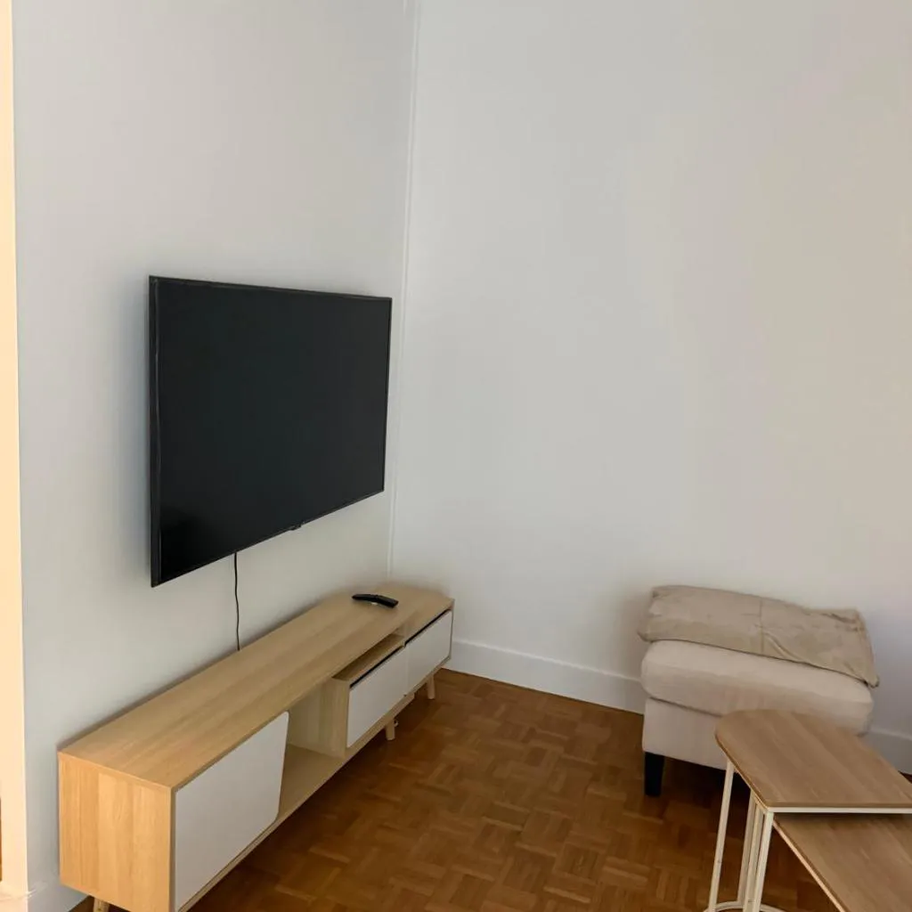 Photograph of appartement cosy Paris 17eme