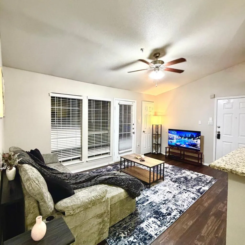 Photograph of Luxury Dallas Escape- Resort View Prime Location