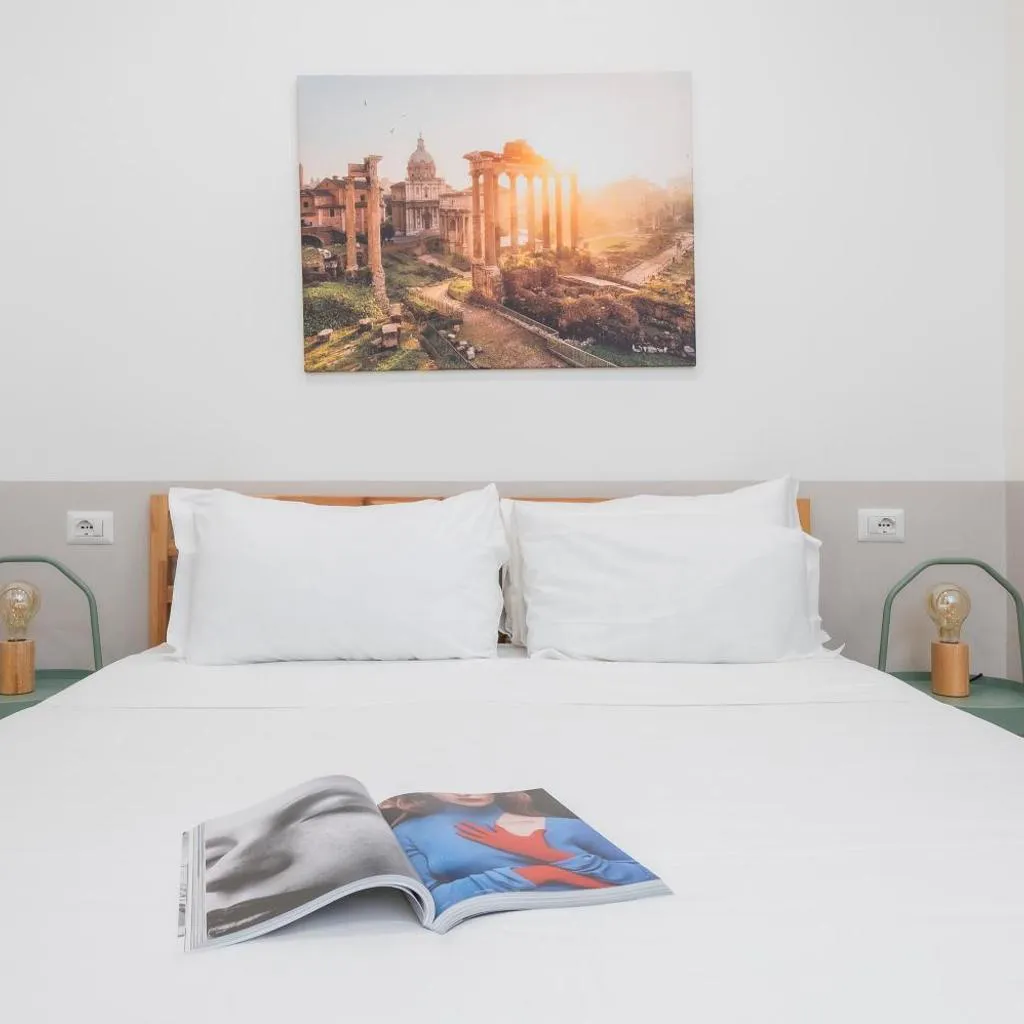Photograph of Trevi Fountain Apartment - ZENO 03