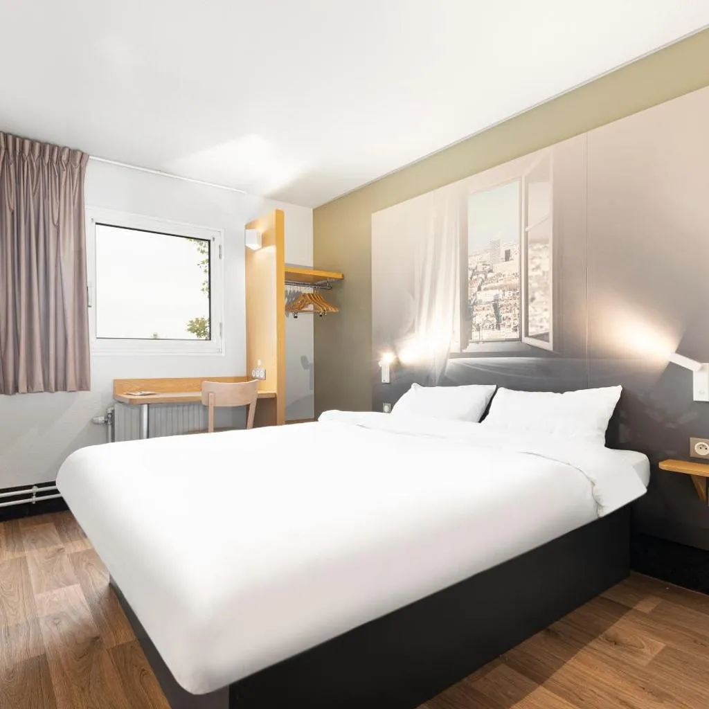 Photograph of B&B HOTEL Lyon Centre Monplaisir