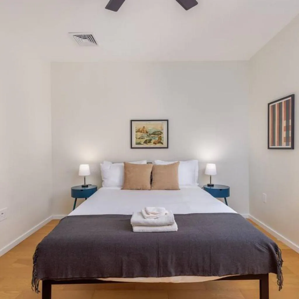 Photograph of New Gorgeous 2Br Mission Hill