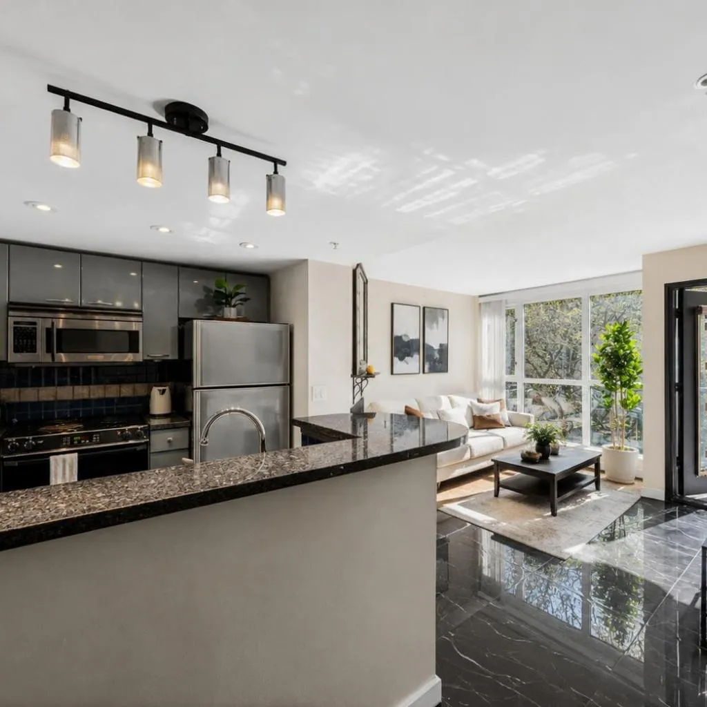 Photograph of Private 2 Bedroom Townhouse Downtown