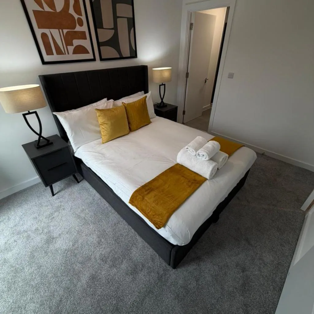 Photograph of Berkeley Square Apartments by StaySavvy Accommodation