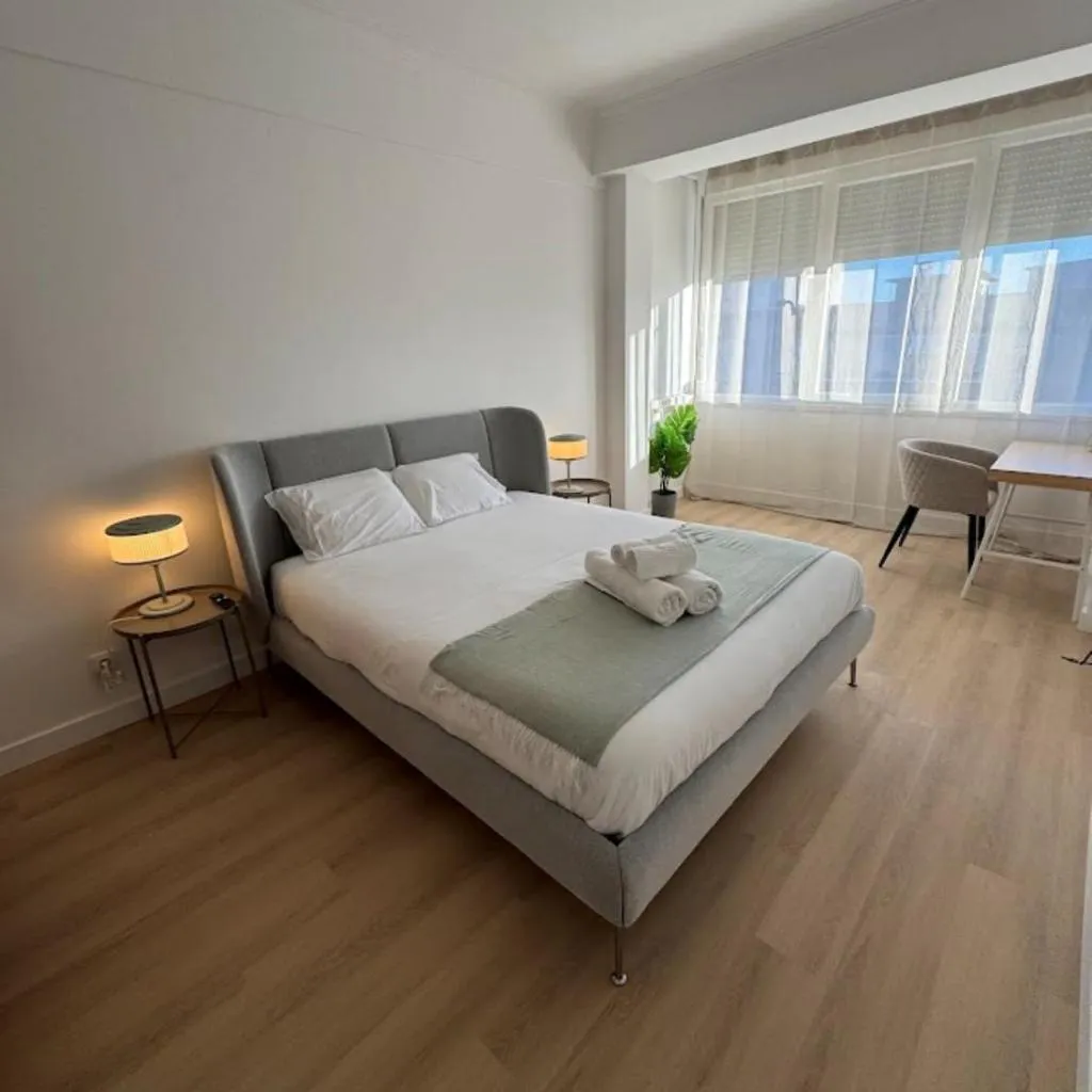 Photograph of The Crow Ajuda Apartment I