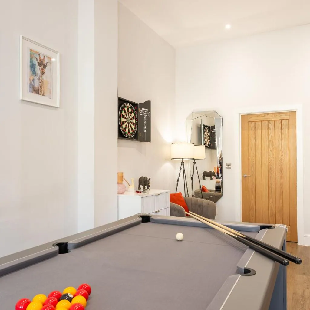 Photograph of Chic 2-bed Seaside Escape in Vibrant Kemp Town