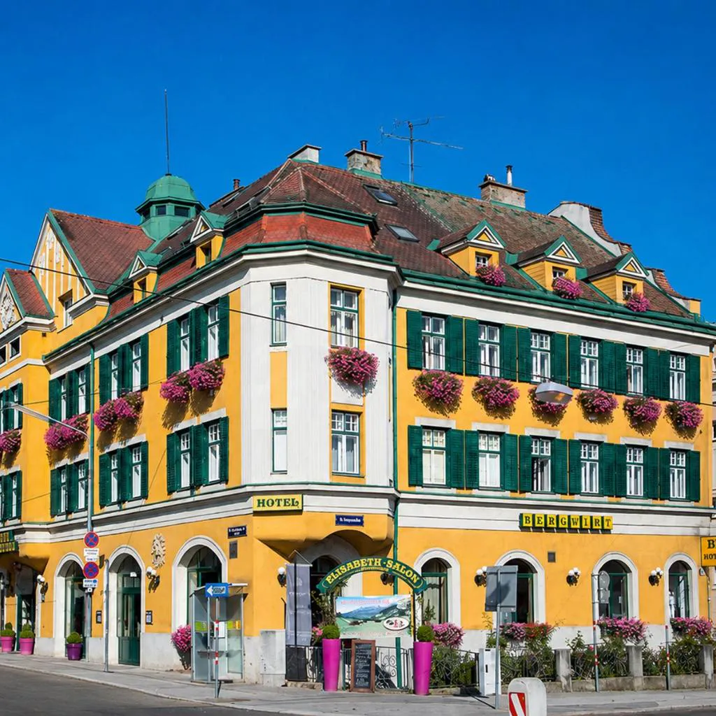 Photograph of Hotel Bergwirt Schönbrunn