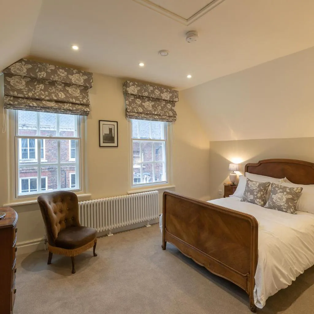 Photograph of Apt 2, 71 Micklegate, YORK