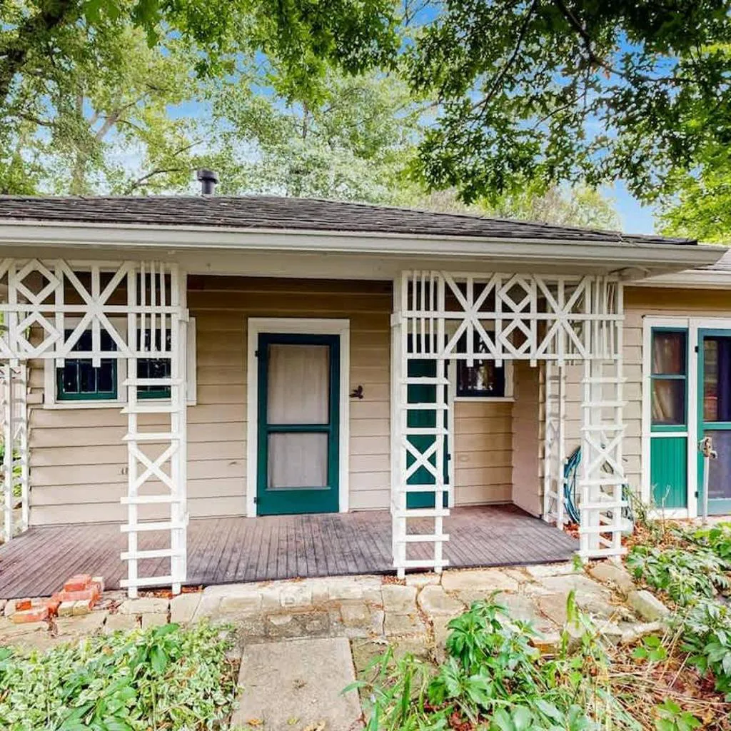 Photograph of Little House Nashville - Guest House