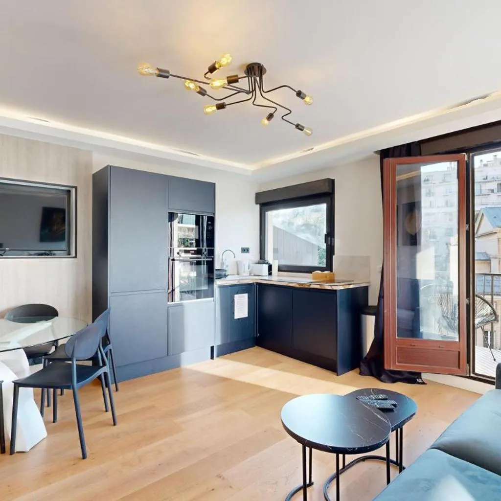 Photograph of Bluestay 53 - Appartement Chic au Cœur de Paris
