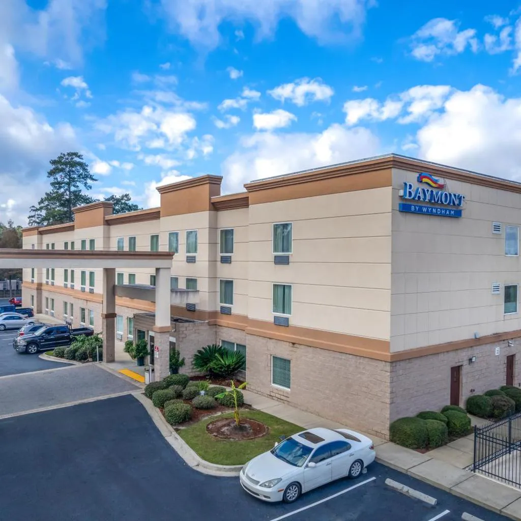 Photograph of Baymont by Wyndham Savannah I-95