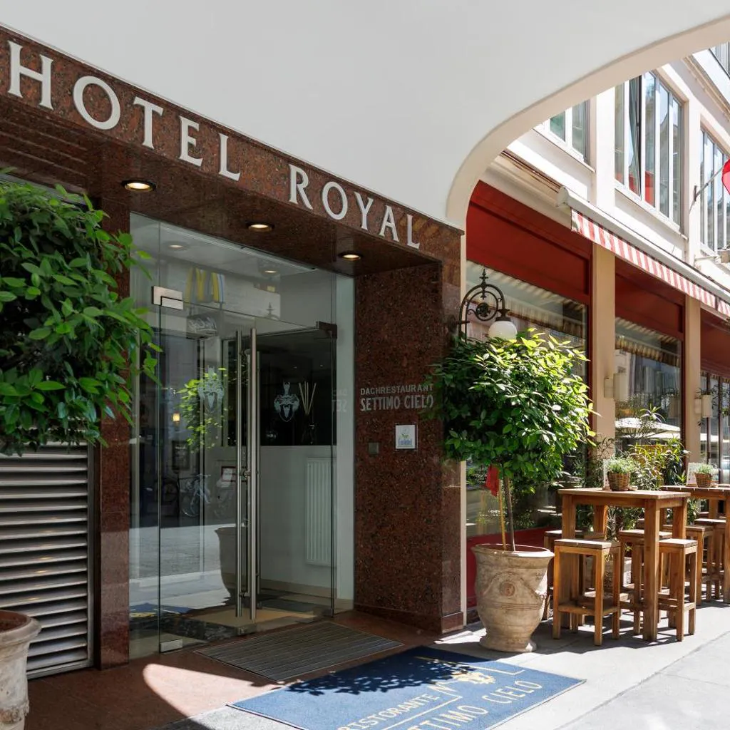 Photograph of Hotel Royal