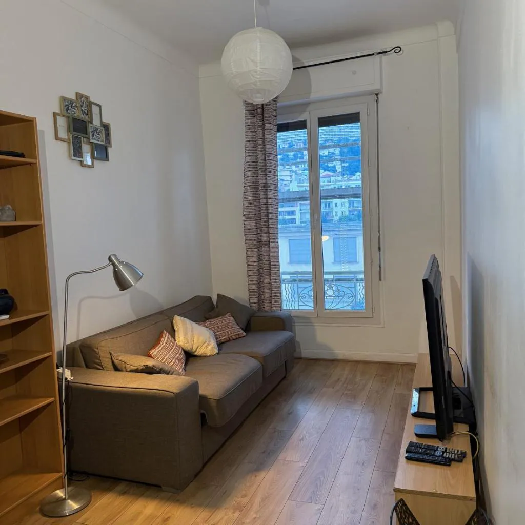 Photograph of Deux pièces Libération - Balcon