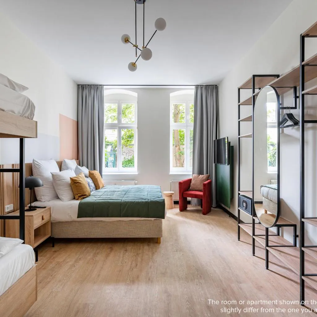Photograph of Numa Berlin Kater
