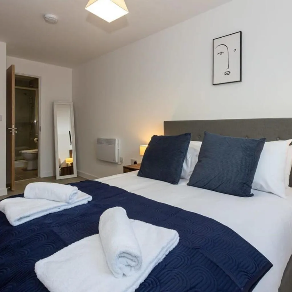 Photograph of 2 Bed Media City Flat Salford Quays