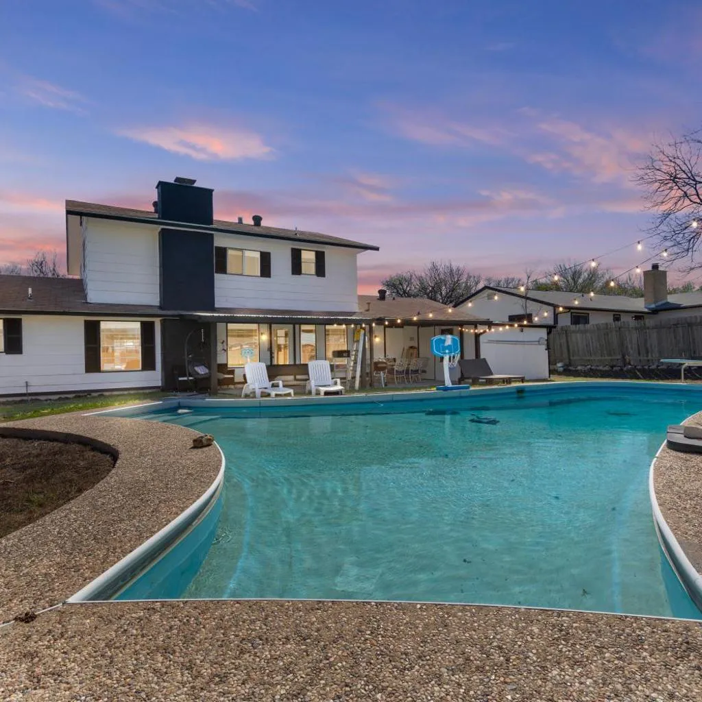 Photograph of Poolside Retreat in Central SA