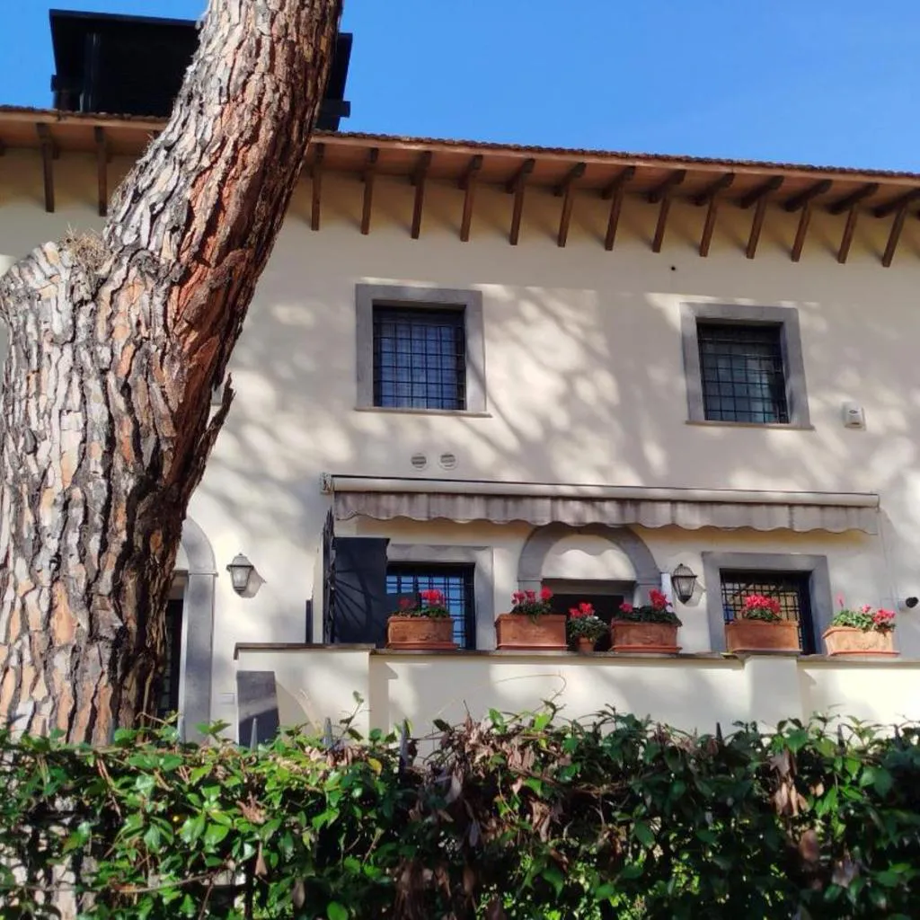 Photograph of Gemelli Flower's House