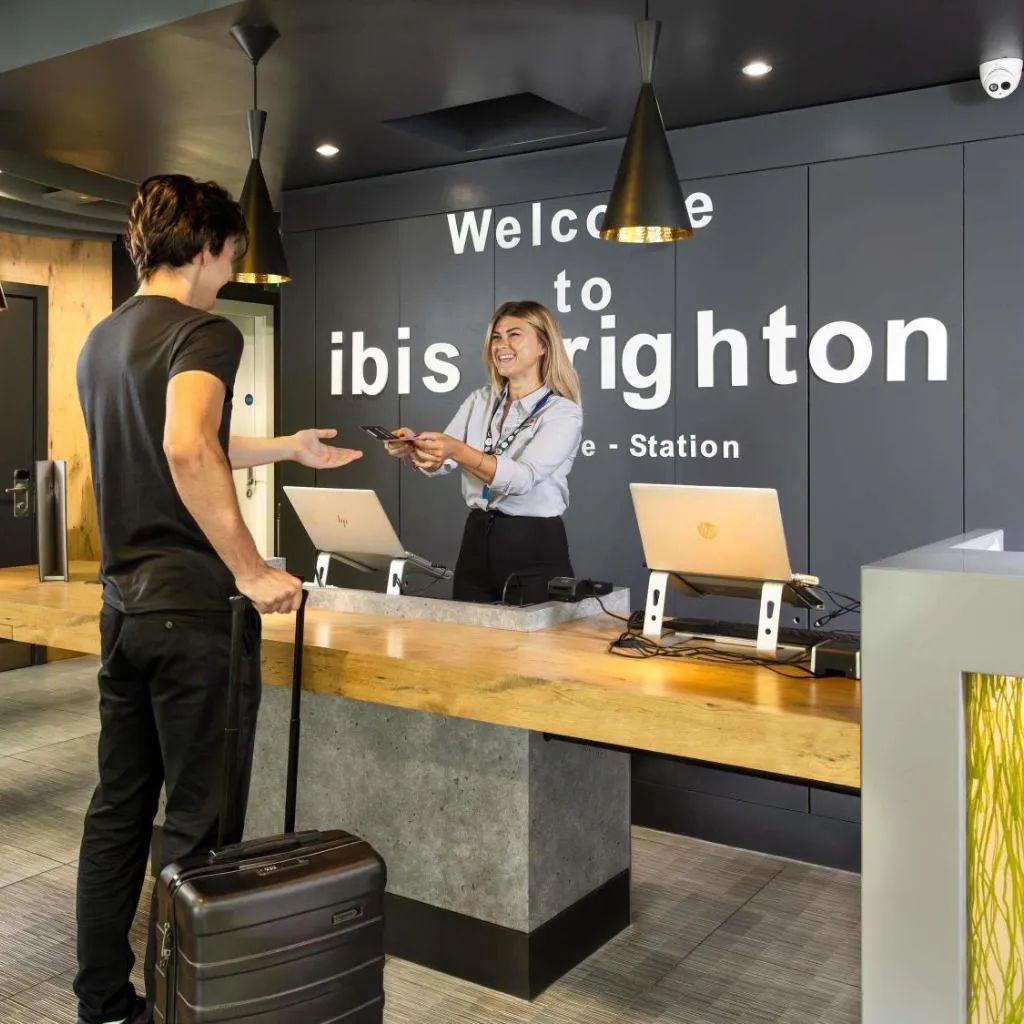 Photograph of ibis Brighton City Centre - Station