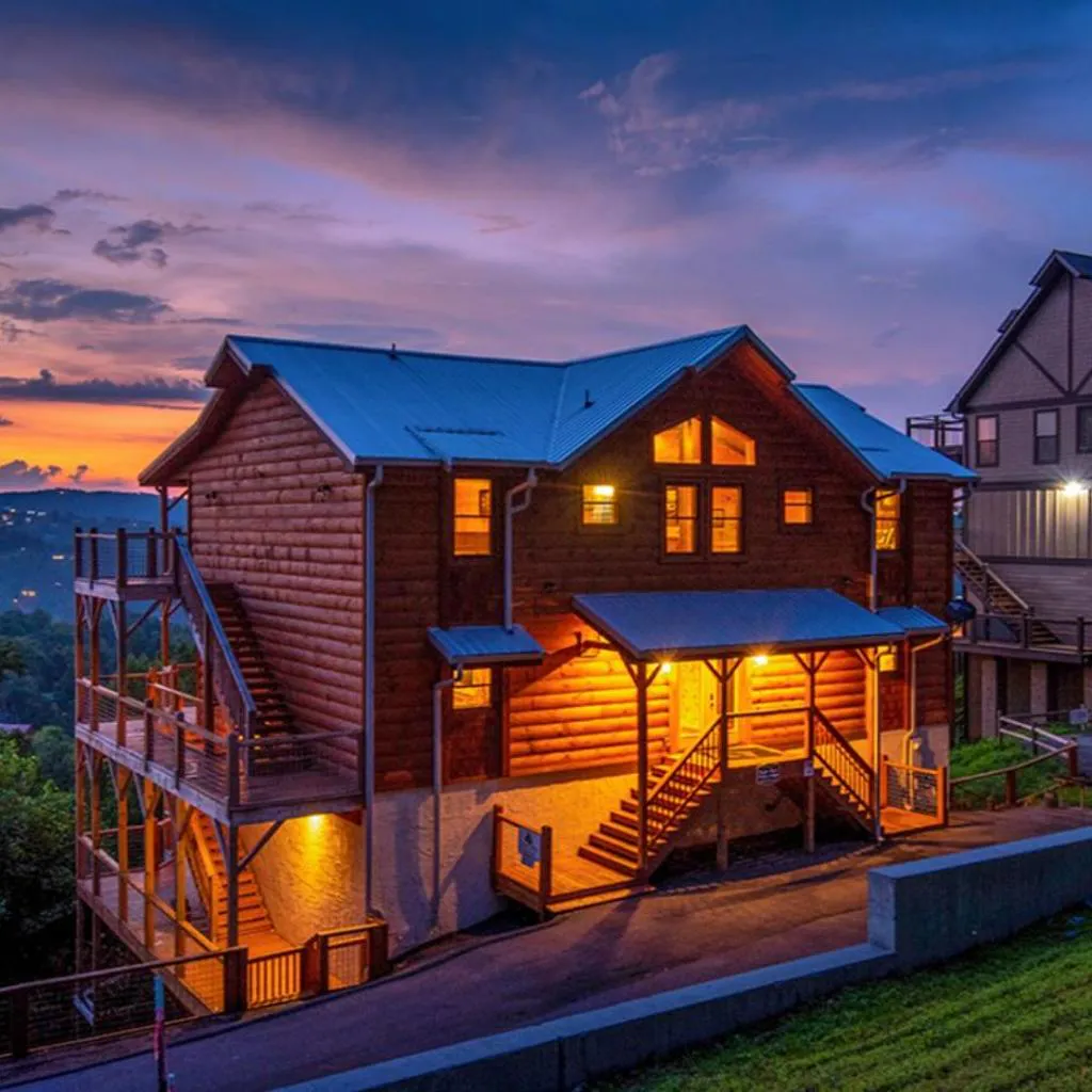 Photograph of Bigger Bear Views Lodge