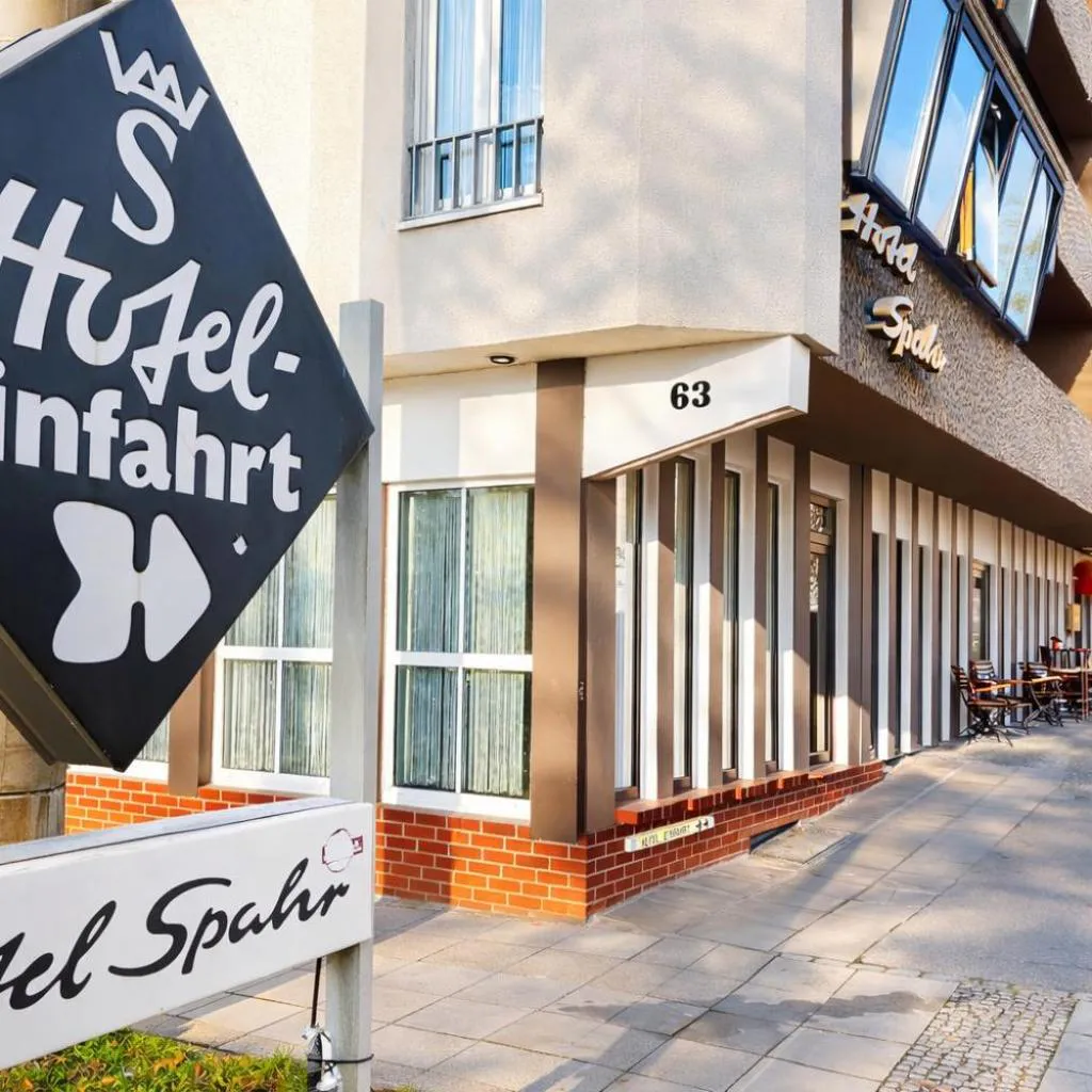 Photograph of Hotel Spahr