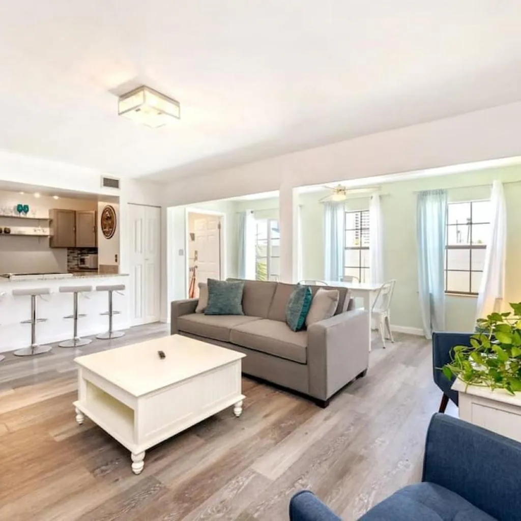 Photograph of Emerald Escape-3 Pools-Dog Park-Centrally Located