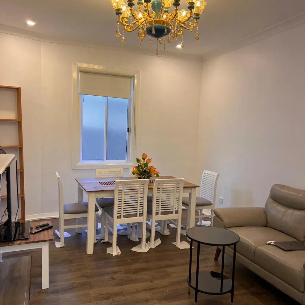 Photograph of Spacious 3BR1B Family 1 Free Parking Home Near Lake Parramatta