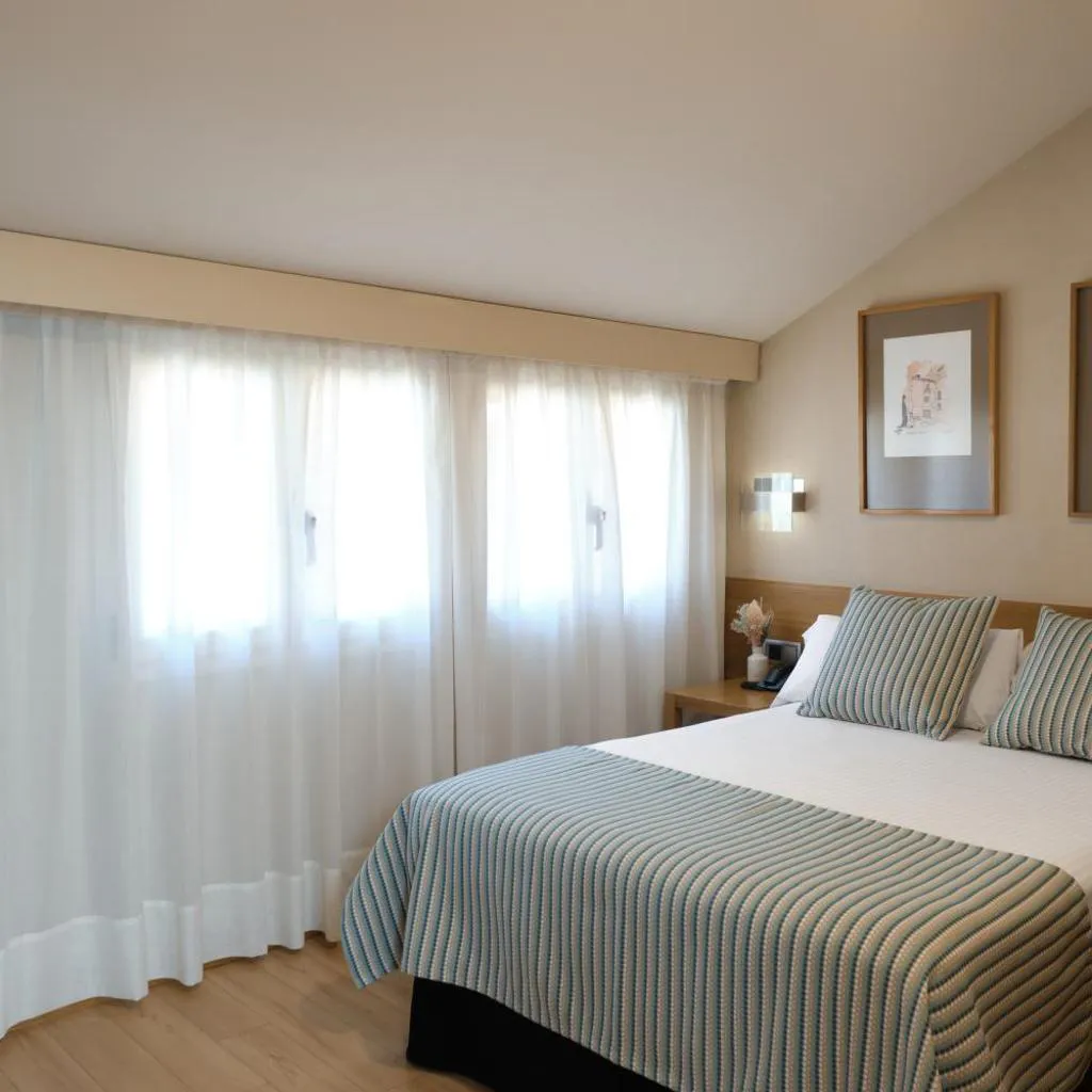 Photograph of Windsor Puerta del Sol
