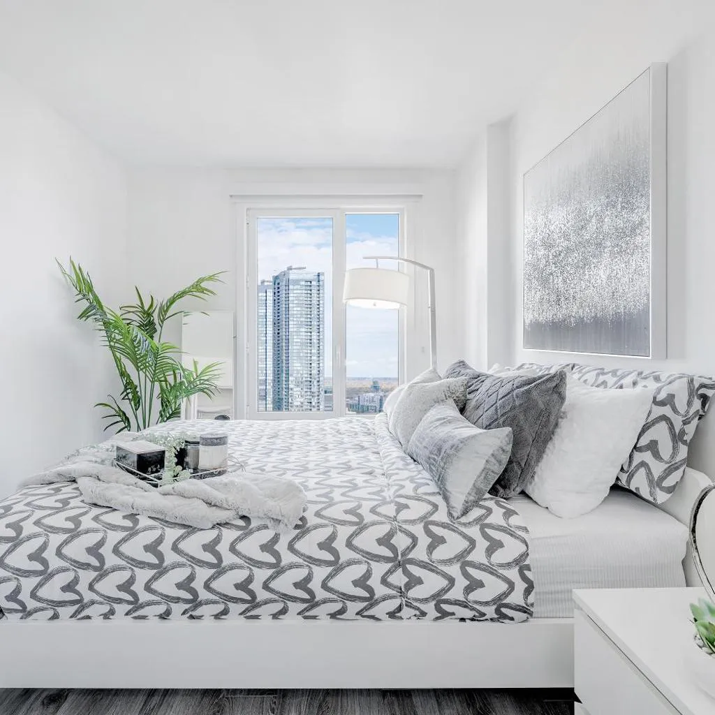 Photograph of Panoramic Penthouse - Montreal Downtown -Free Garage Parking - In Suite Laundry - Bell Center