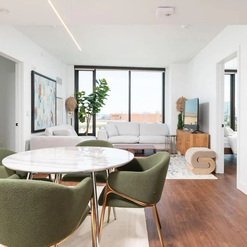 Photograph of Back-Bay Upscale Central Penthouse W Roof-top