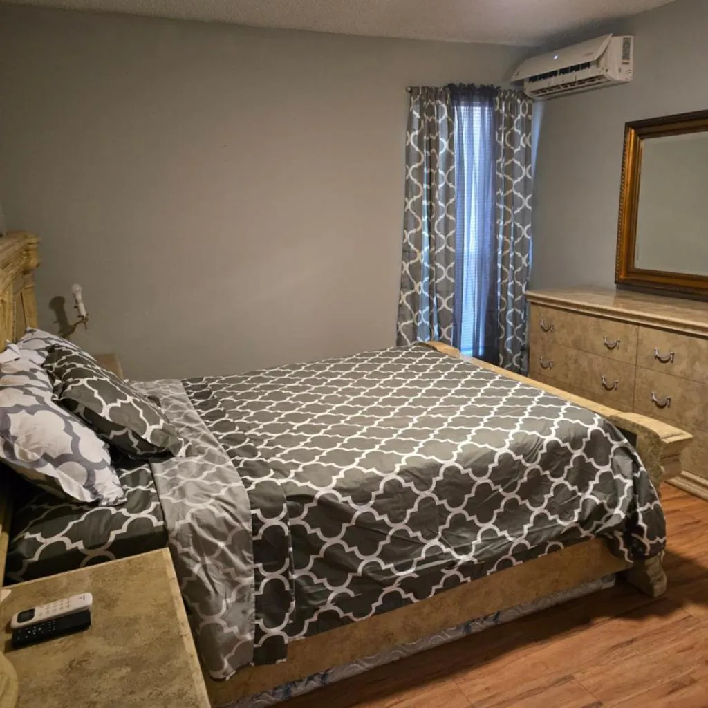 Photograph of Cozy Condo1