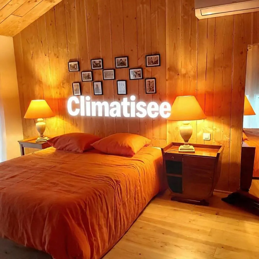 Photograph of L'annexe de ma cabane